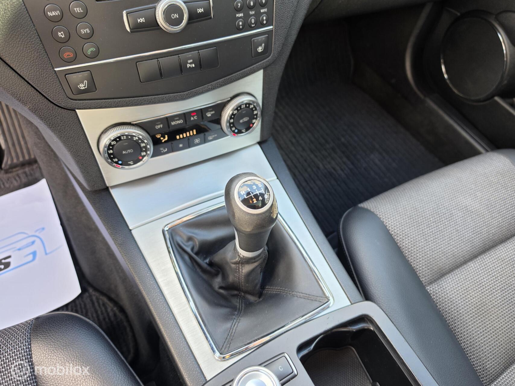 Foto van Mercedes-Benz C 180 Kompressor