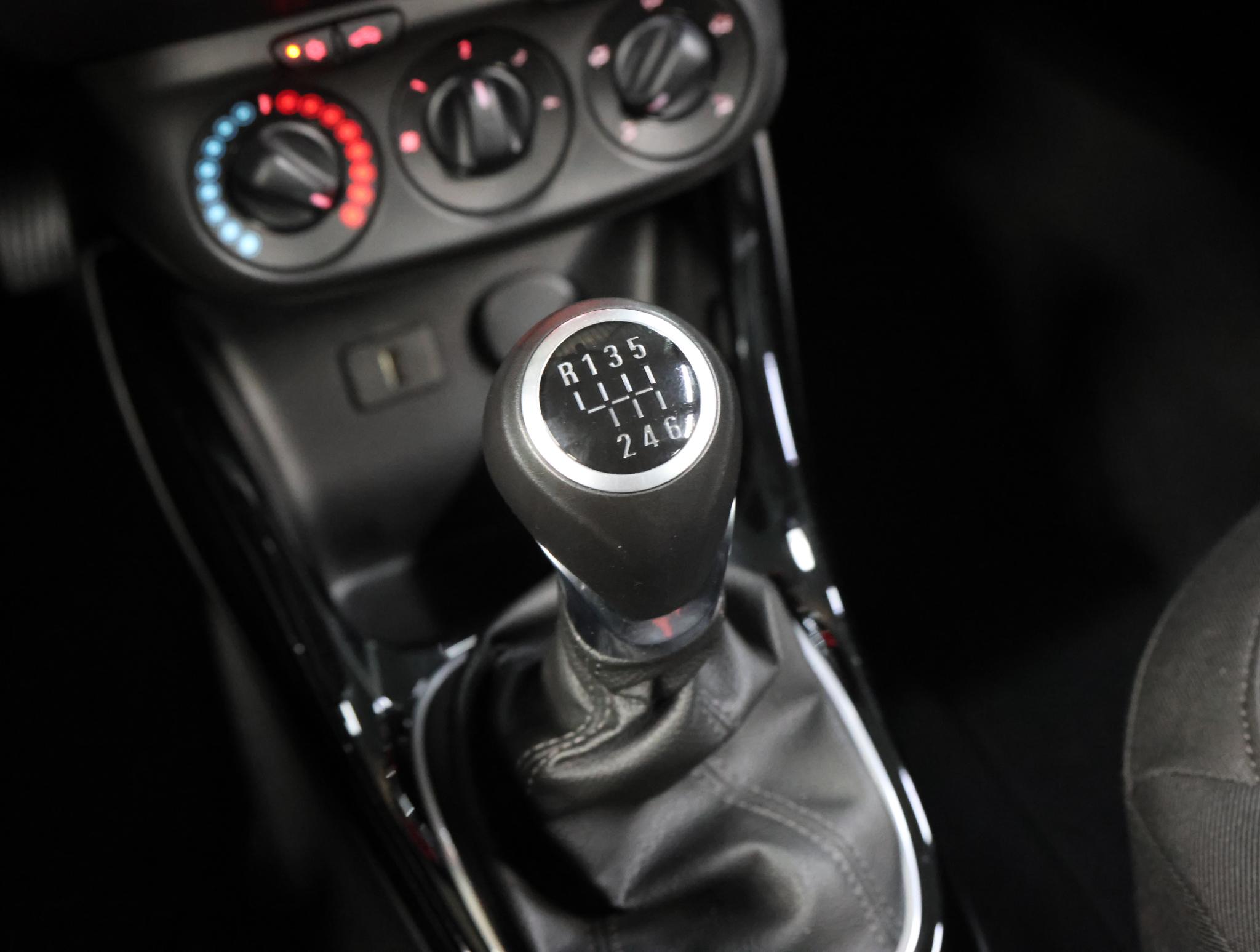 Foto van Opel Adam