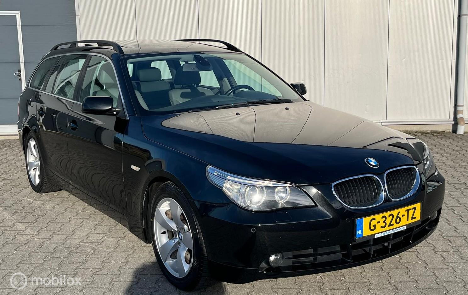 Foto van BMW 525i Touring