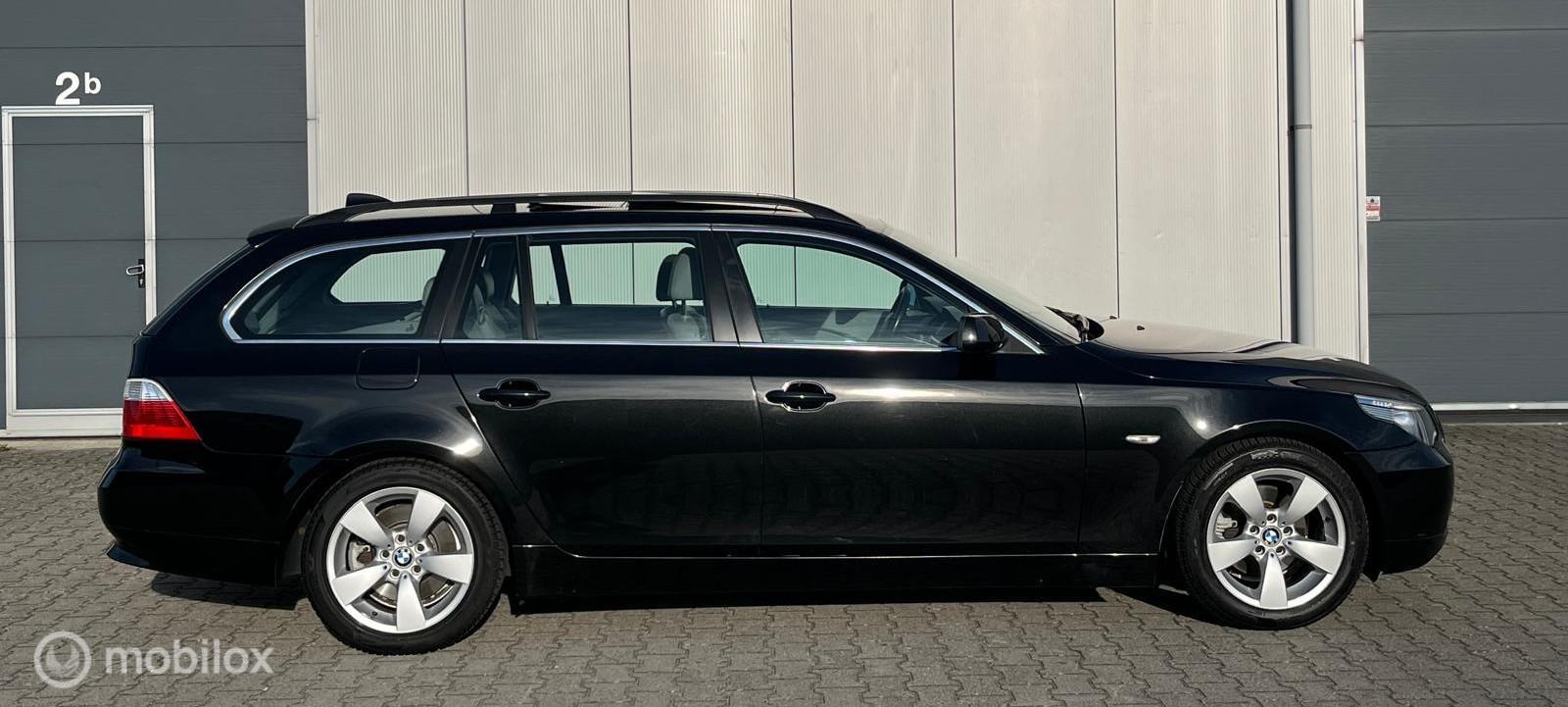 Foto van BMW 525i Touring