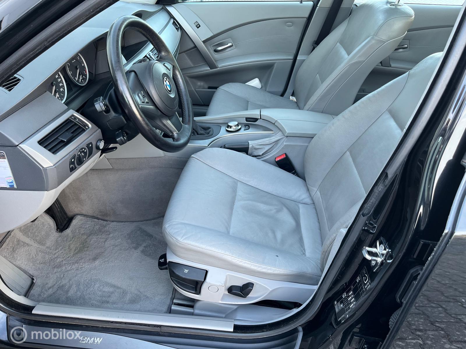 Foto van BMW 525i Touring