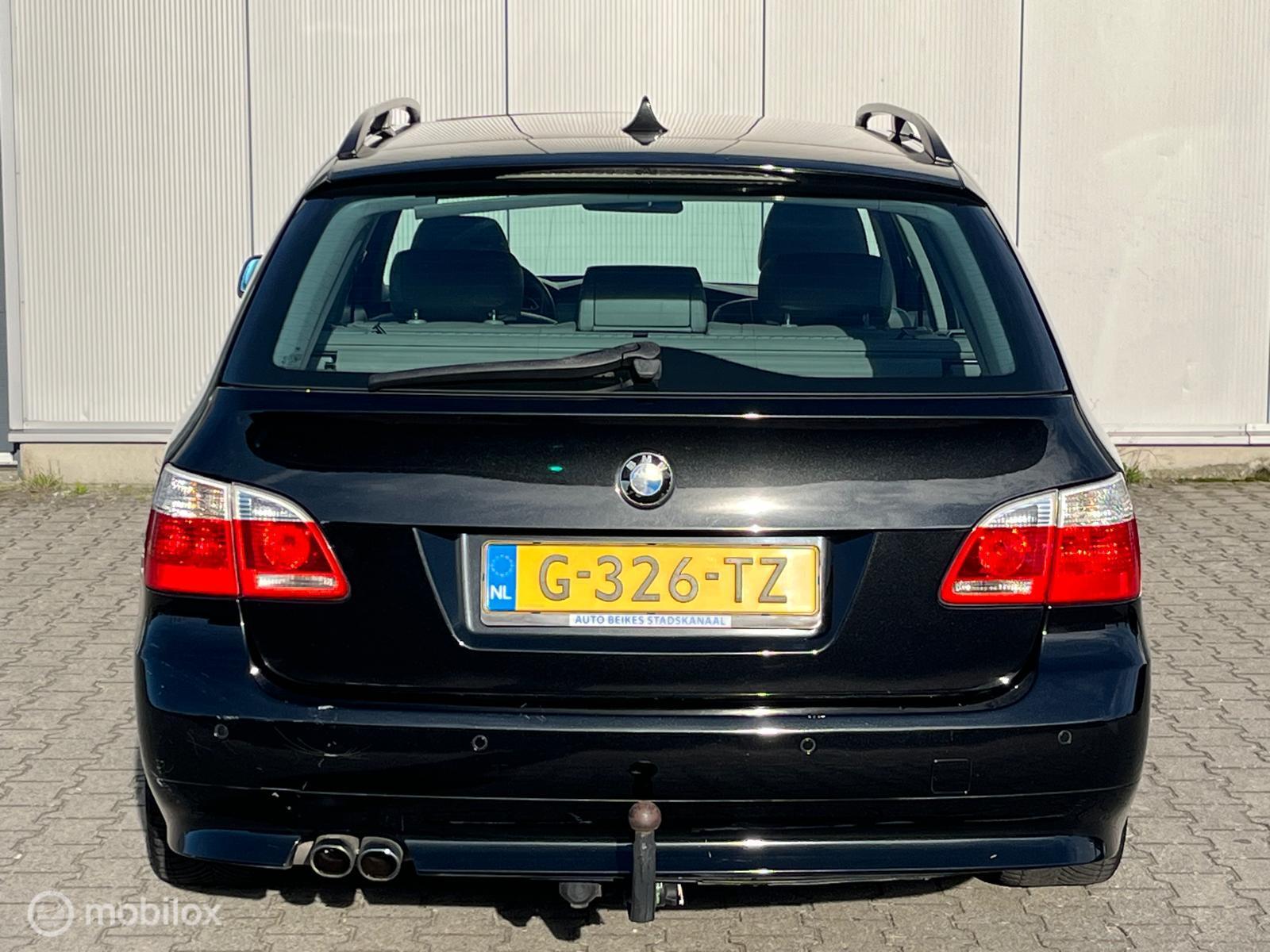 Foto van BMW 525i Touring