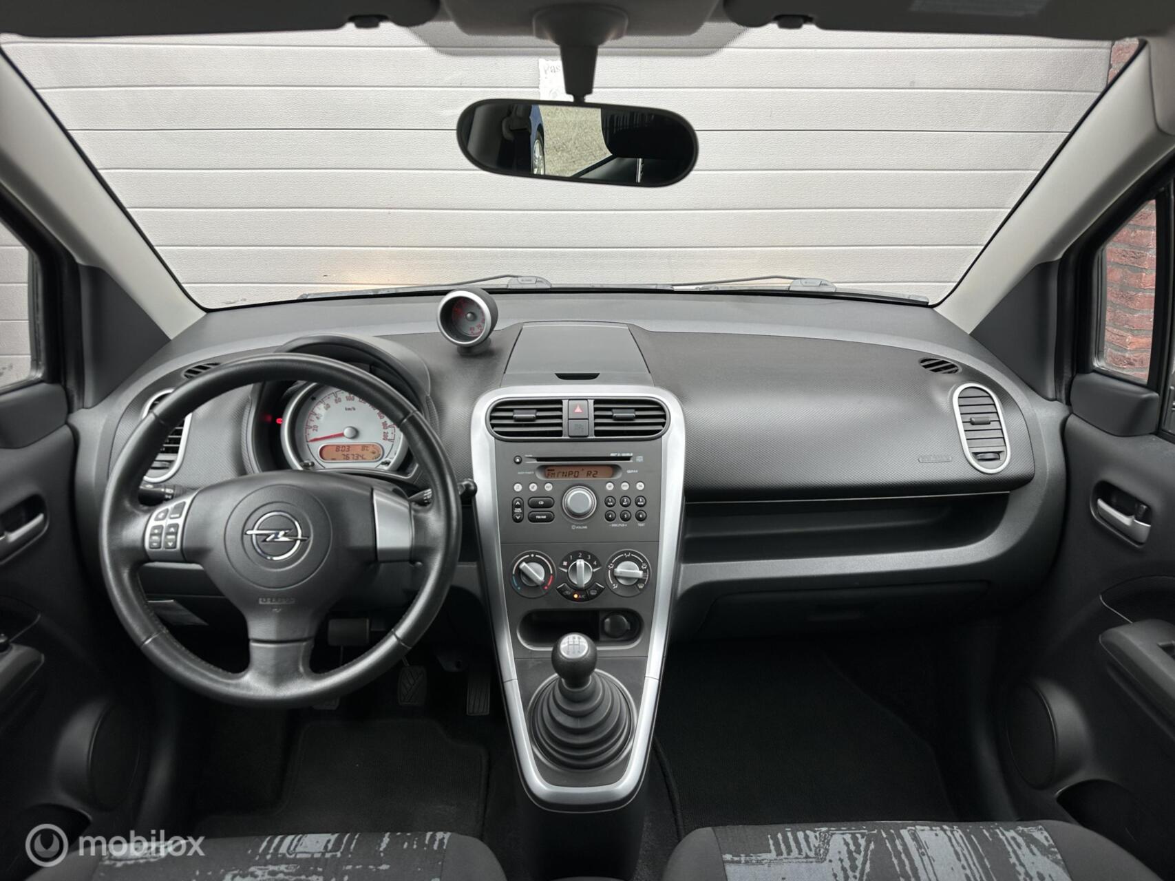 Foto van Opel Agila