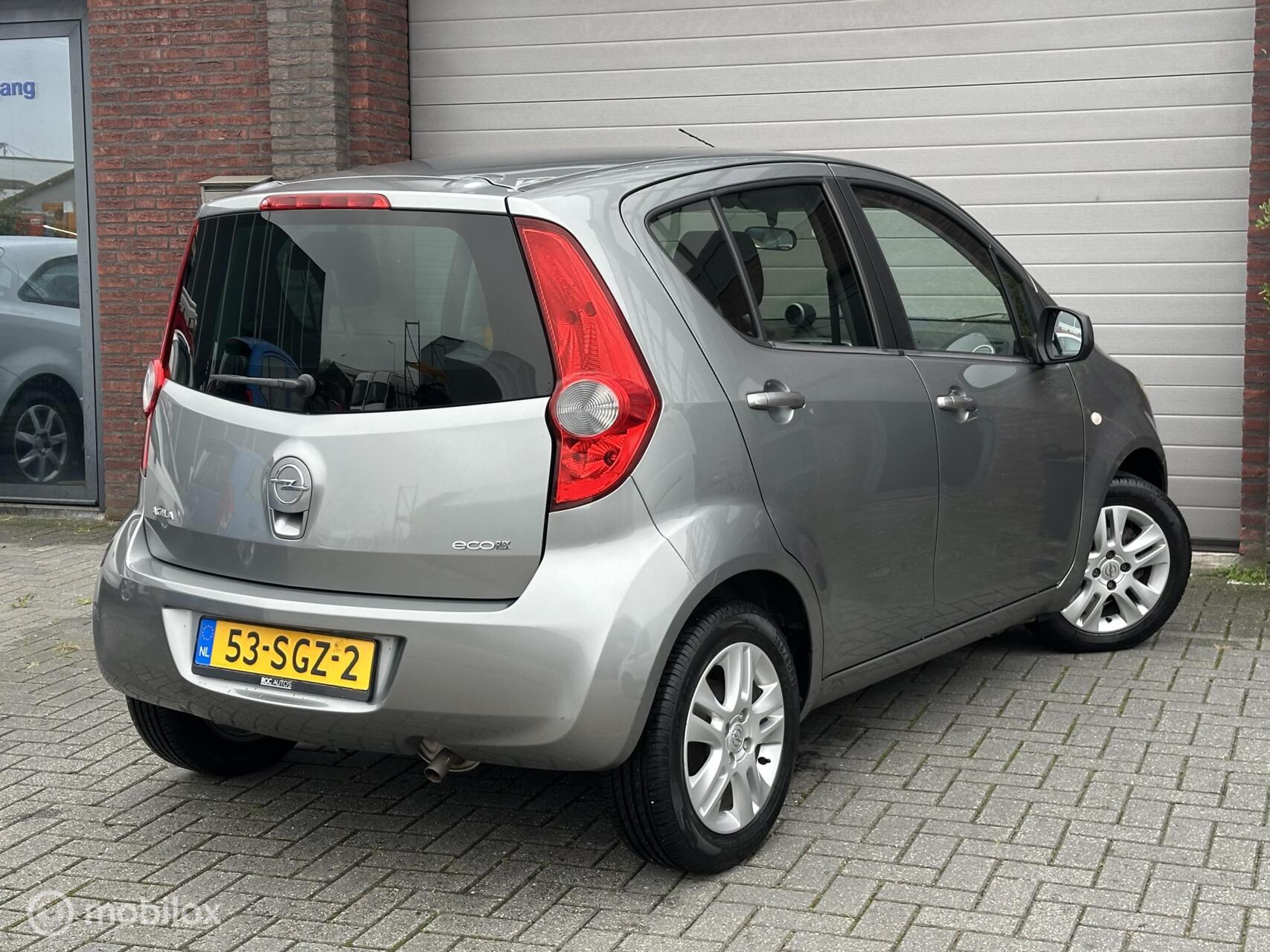 Foto van Opel Agila
