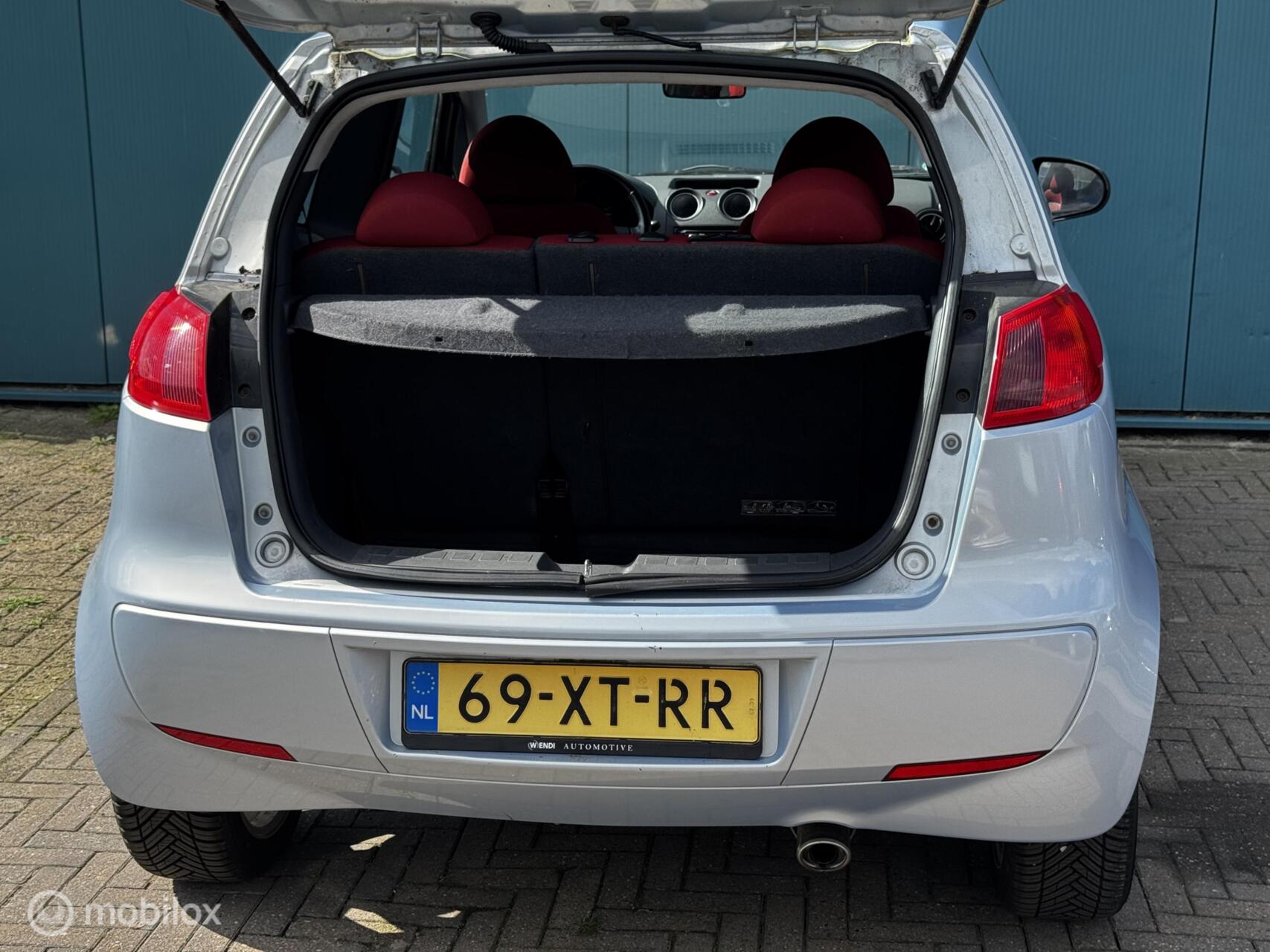 Foto van Mitsubishi Mitsubishi Colt