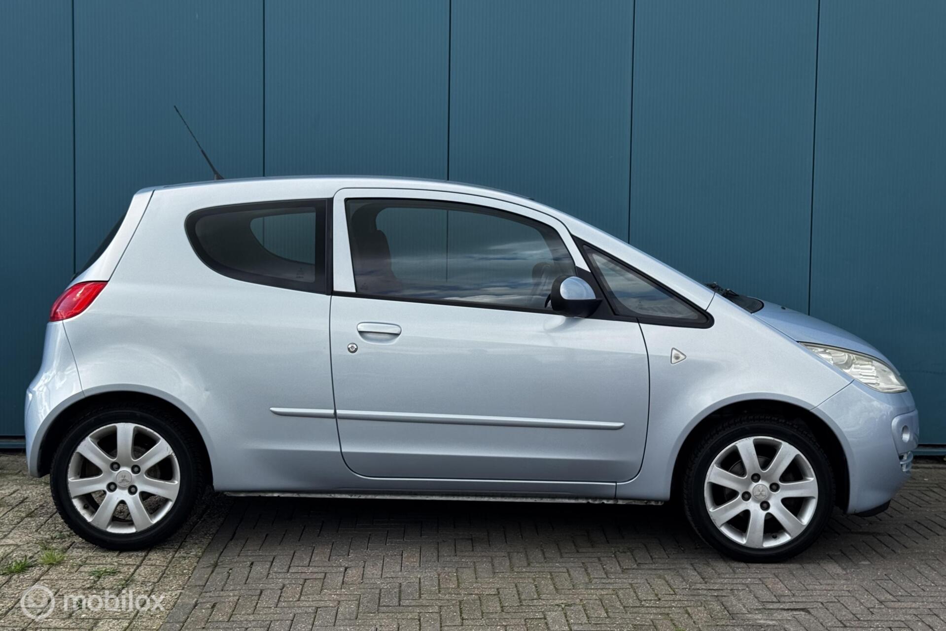 Foto van Mitsubishi Mitsubishi Colt