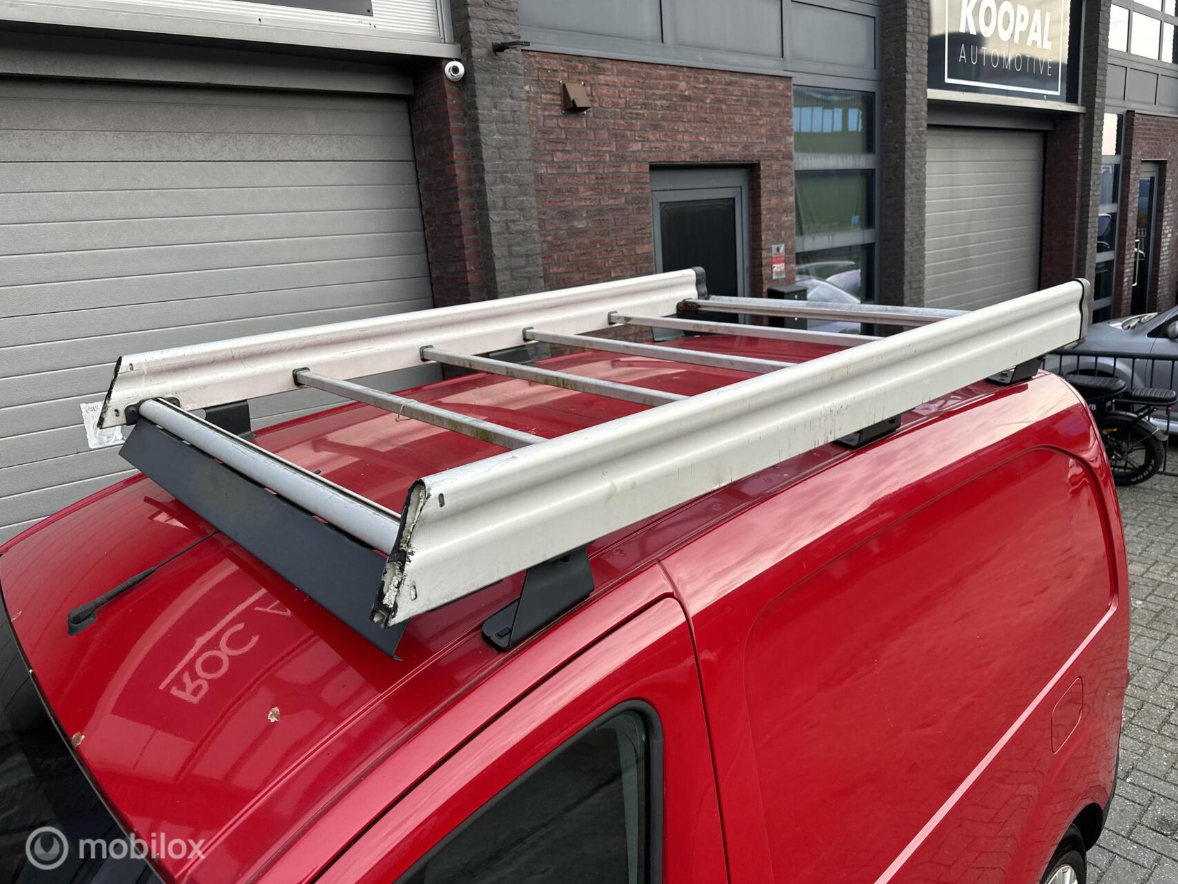 Foto van Peugeot Partner