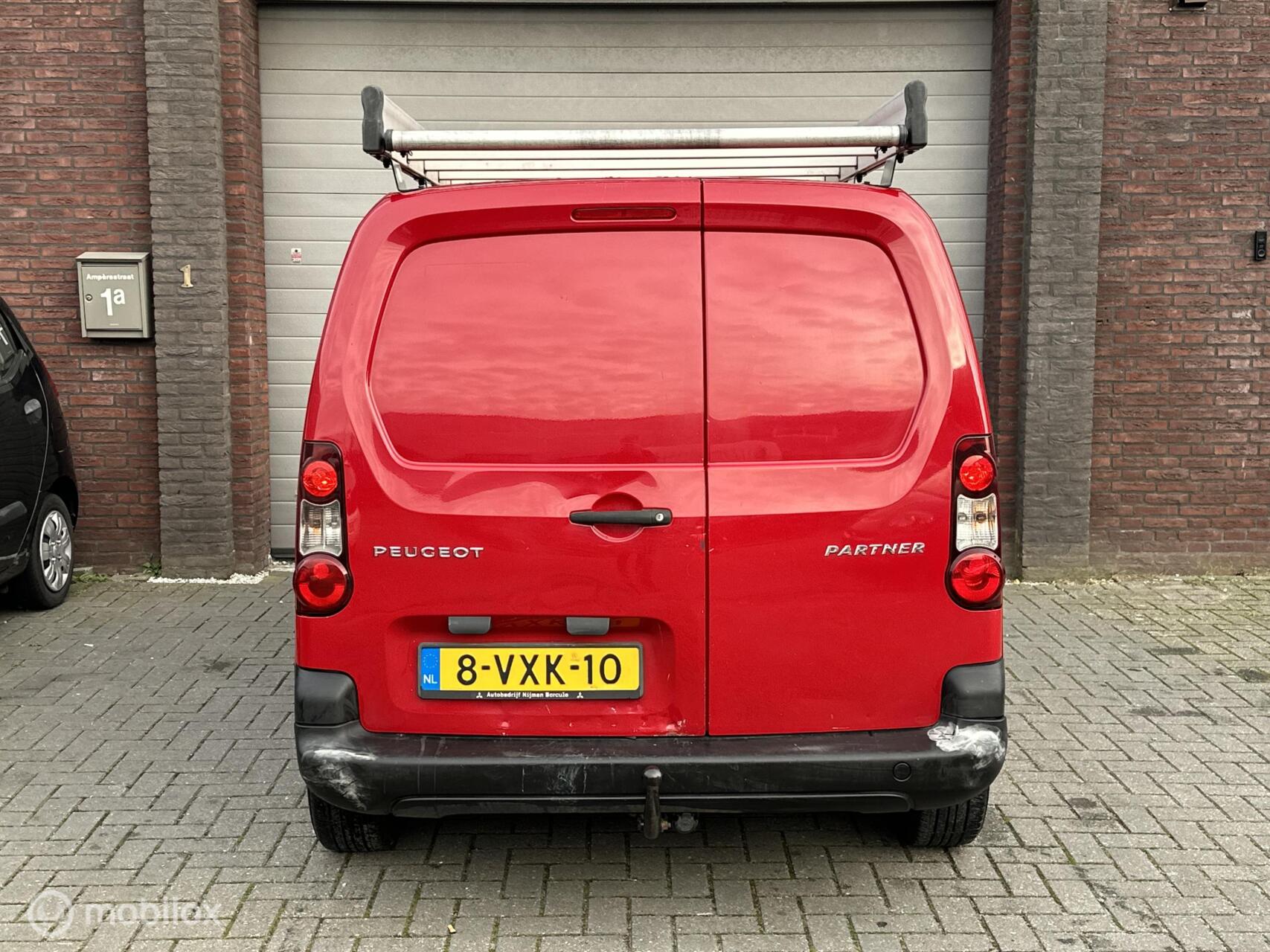 Foto van Peugeot Partner
