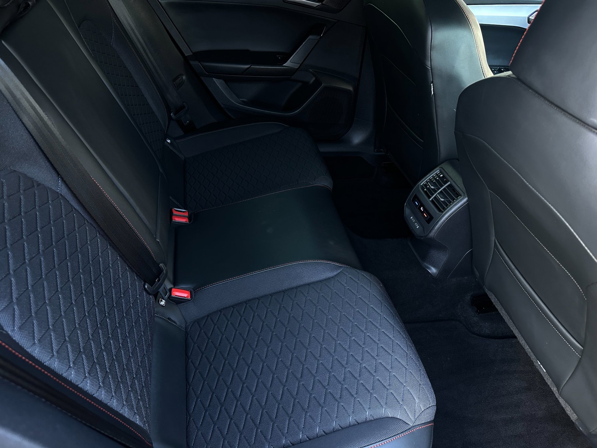 Foto van Seat Seat Leon SP E-hybrid150