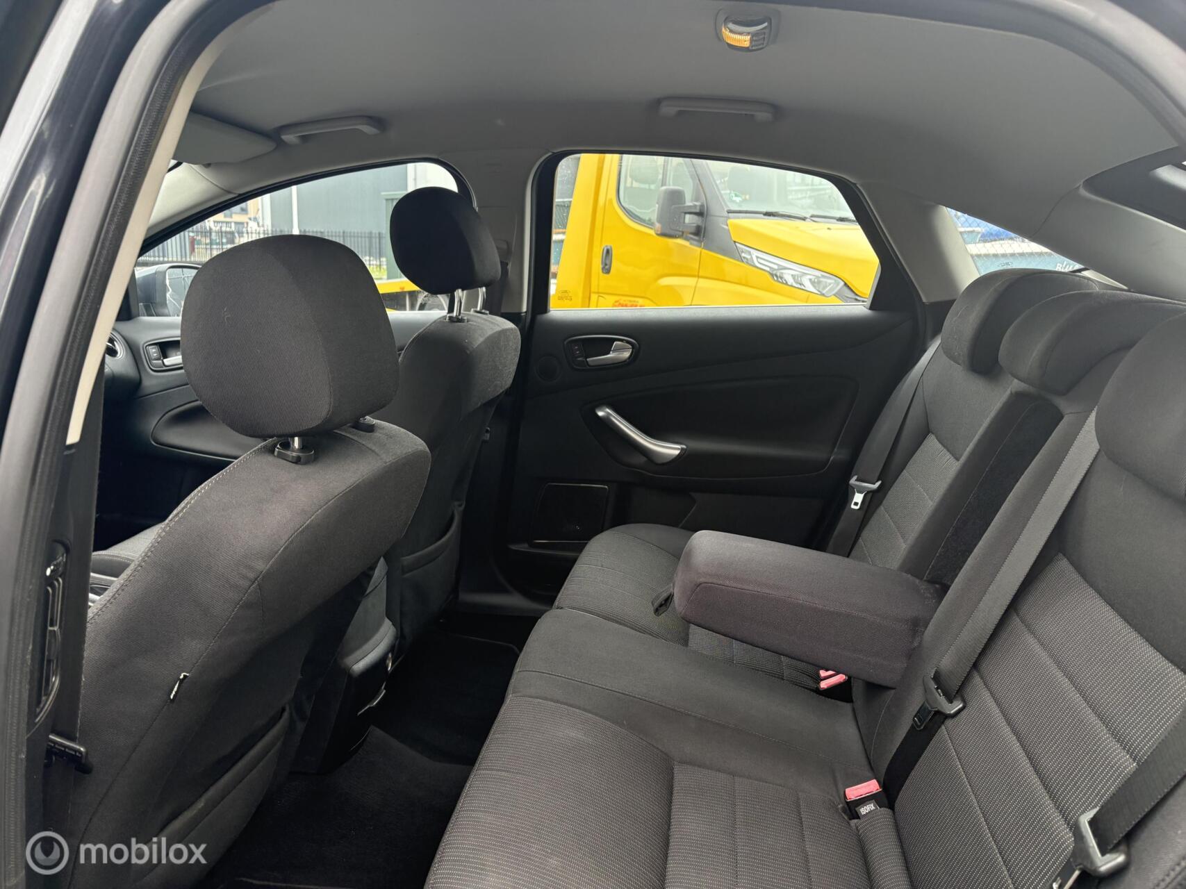 Foto van Ford Mondeo
