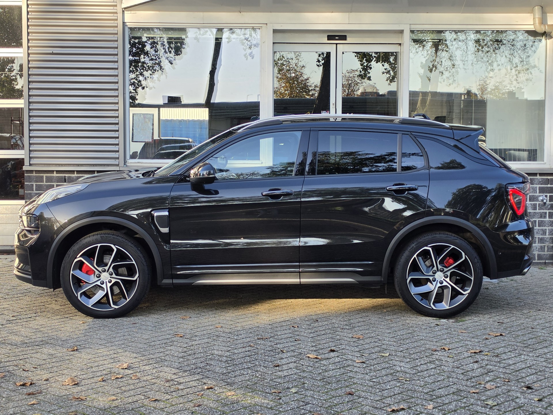 Foto van Lynk&co LYNK & Co 01