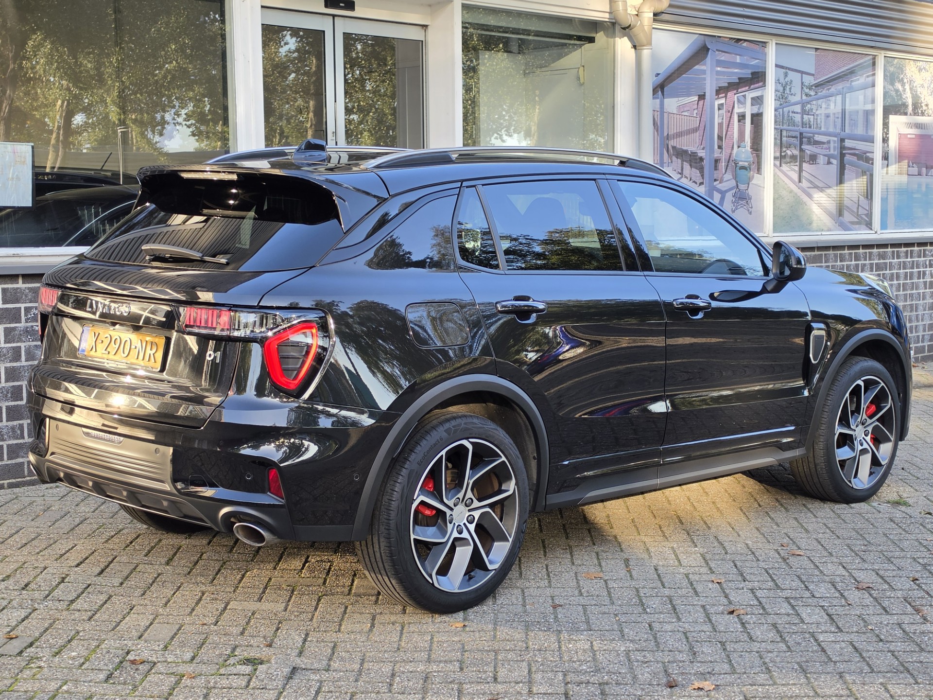 Foto van Lynk&co LYNK & Co 01