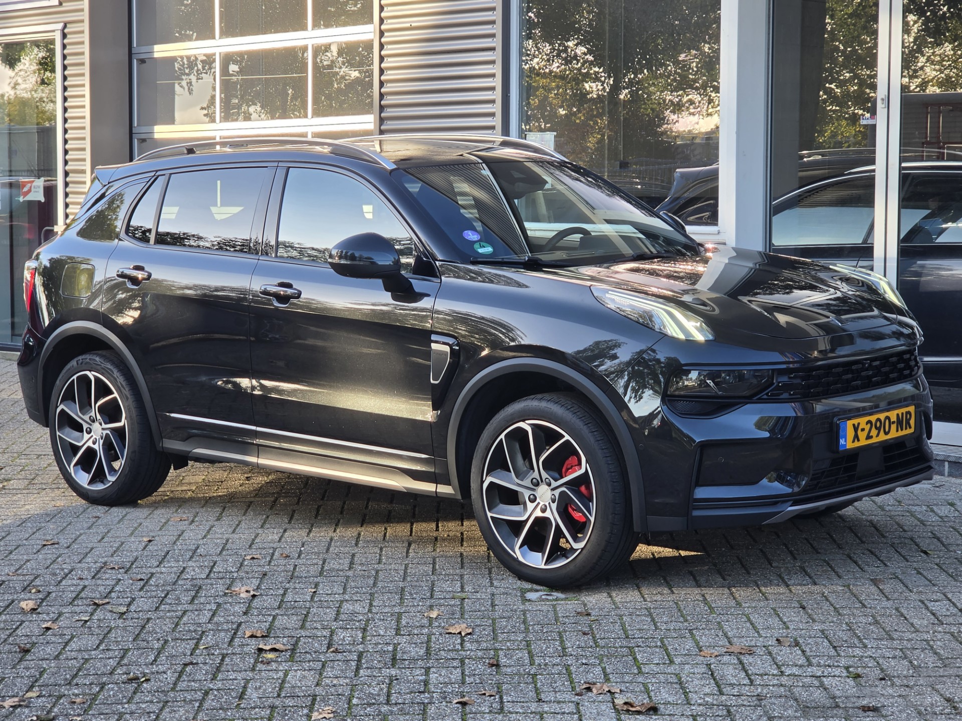 Foto van Lynk&co LYNK & Co 01