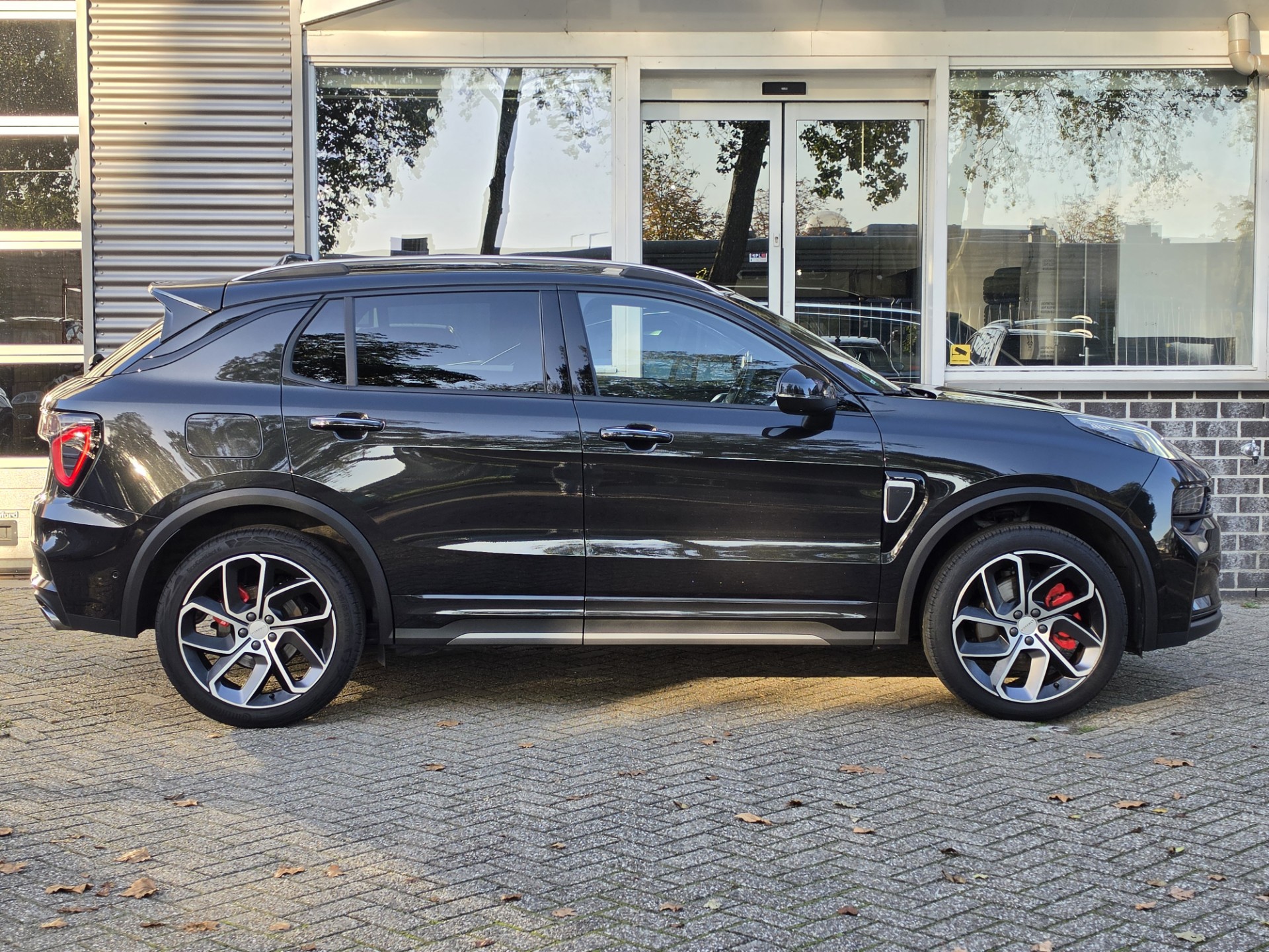 Foto van Lynk&co LYNK & Co 01