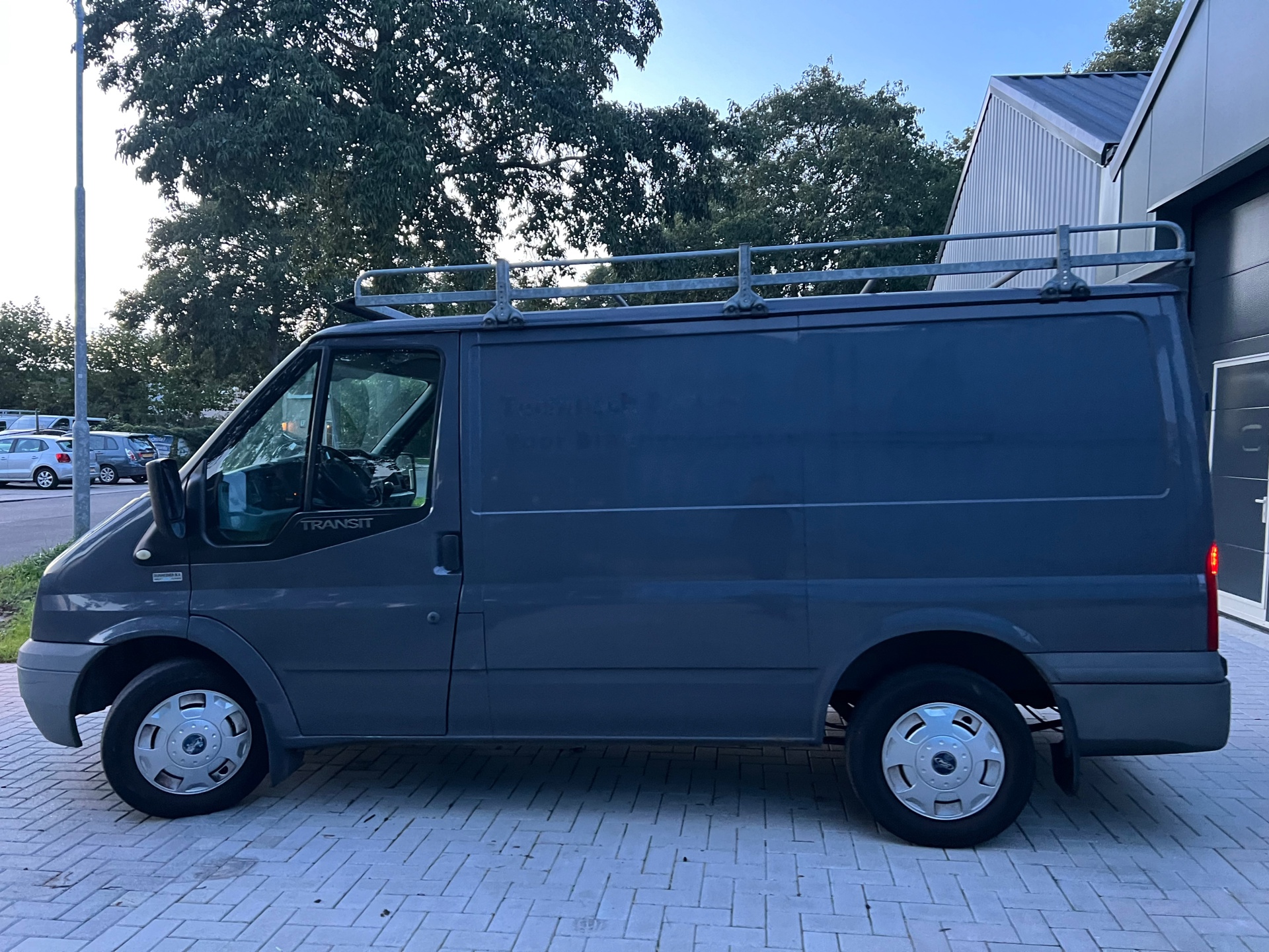 Foto van Ford Transit 260s Van 85dpf LR 4.23