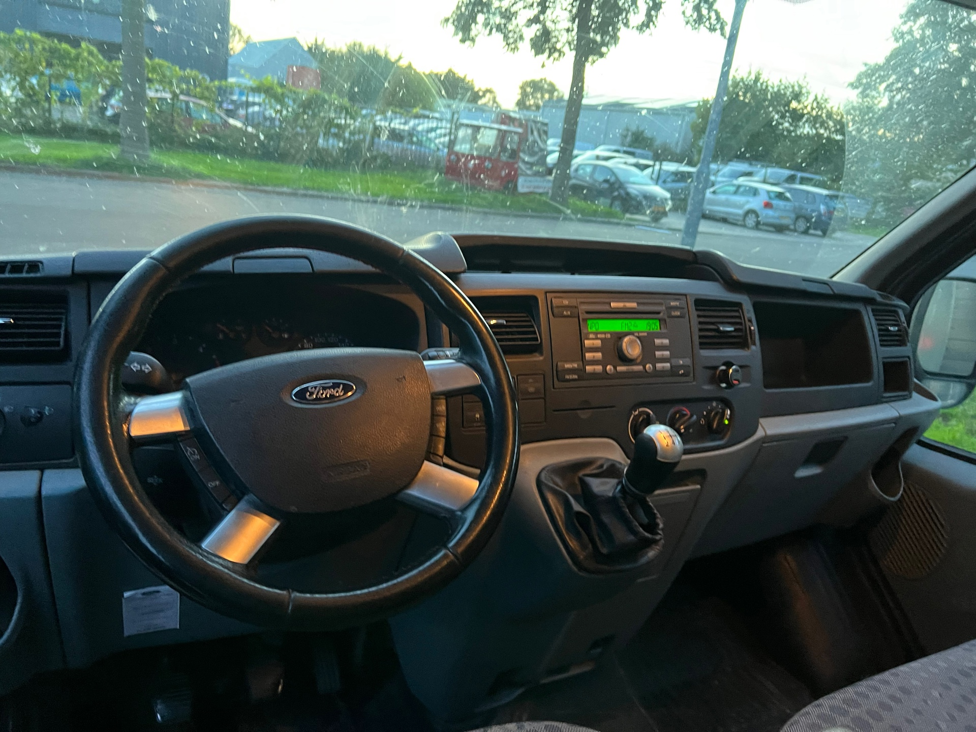 Foto van Ford Transit 260s Van 85dpf LR 4.23