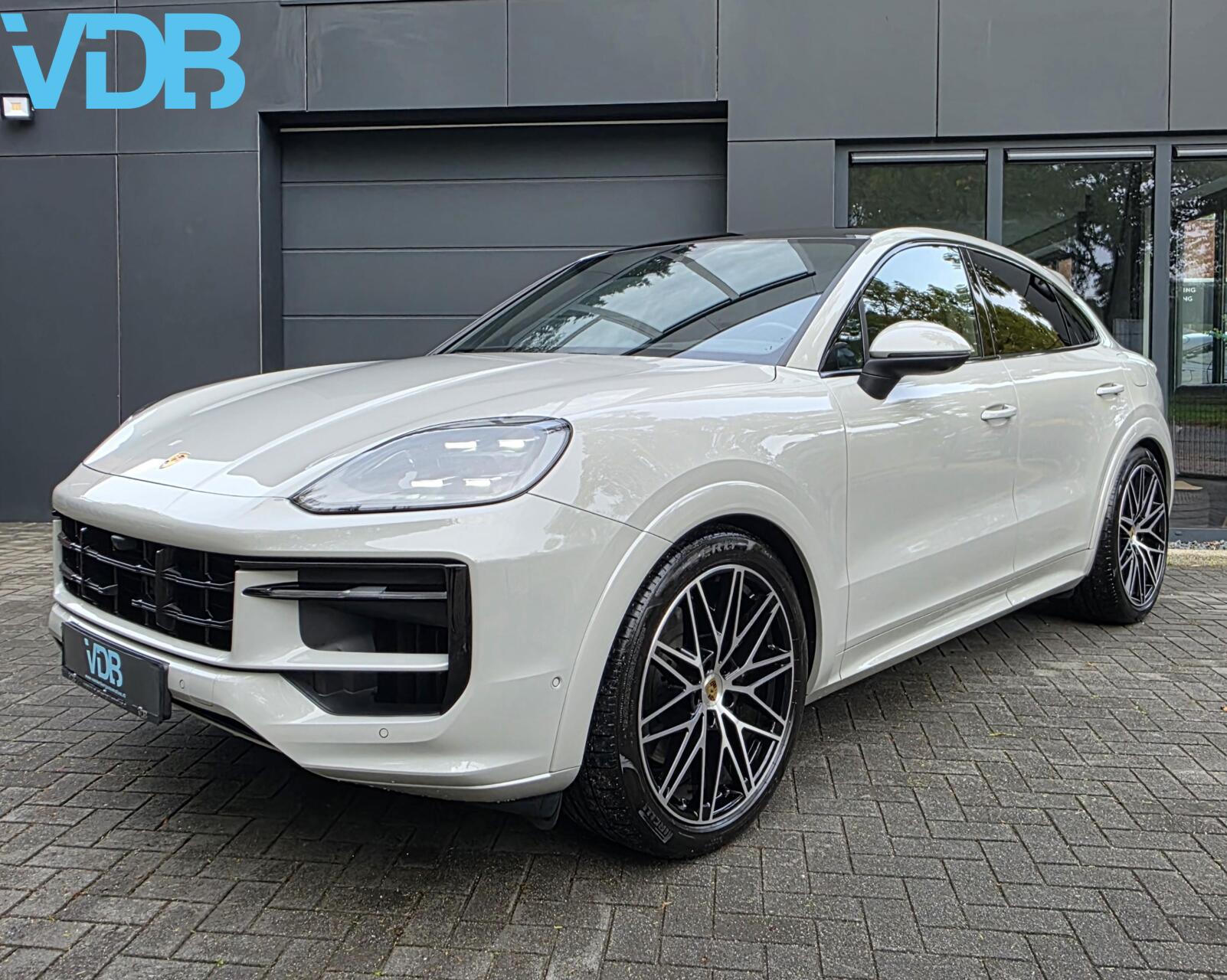Foto van Porsche Cayenne E-hybrid