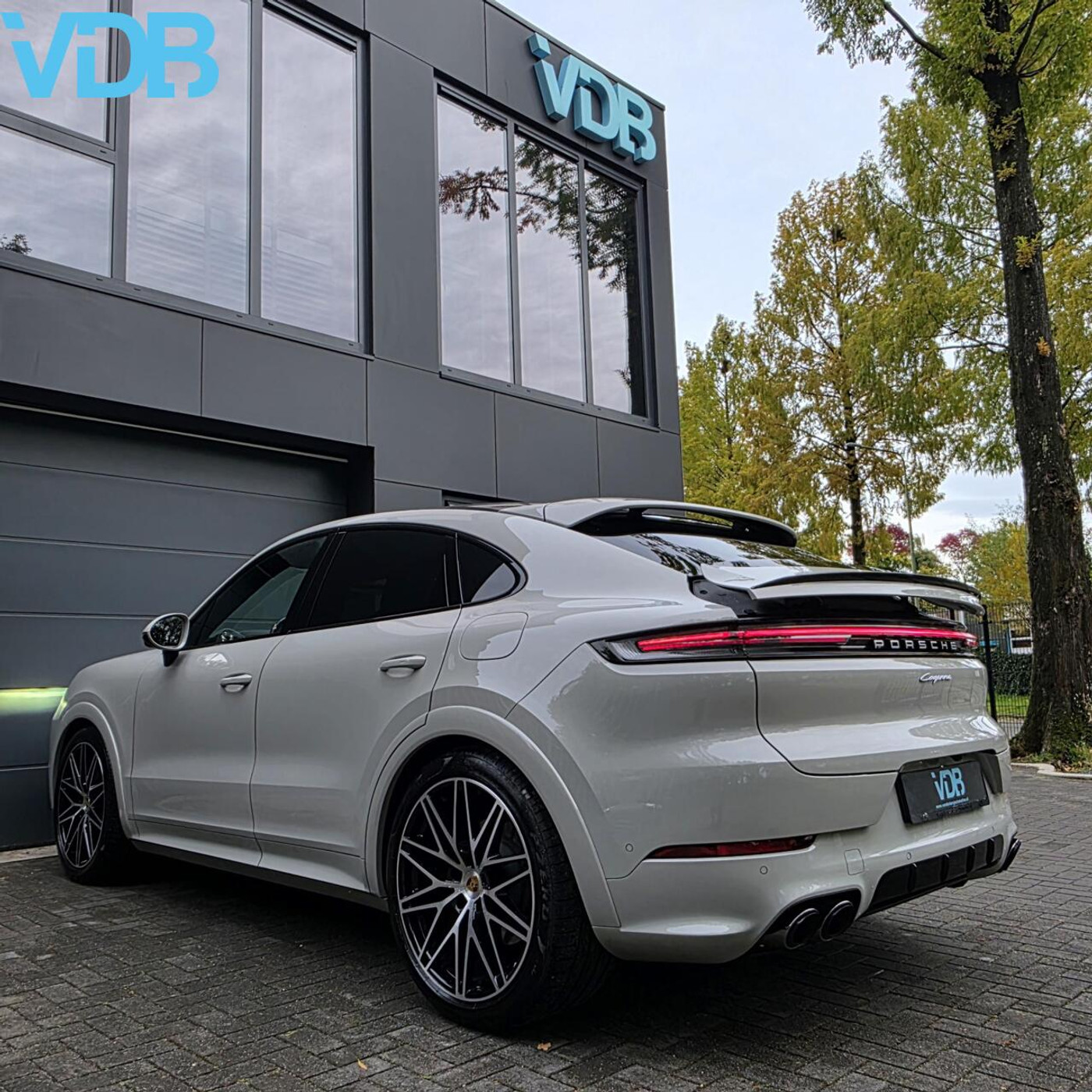 Foto van Porsche Cayenne E-hybrid