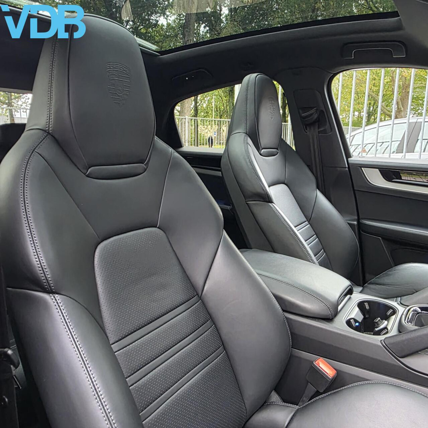 Foto van Porsche Cayenne E-hybrid