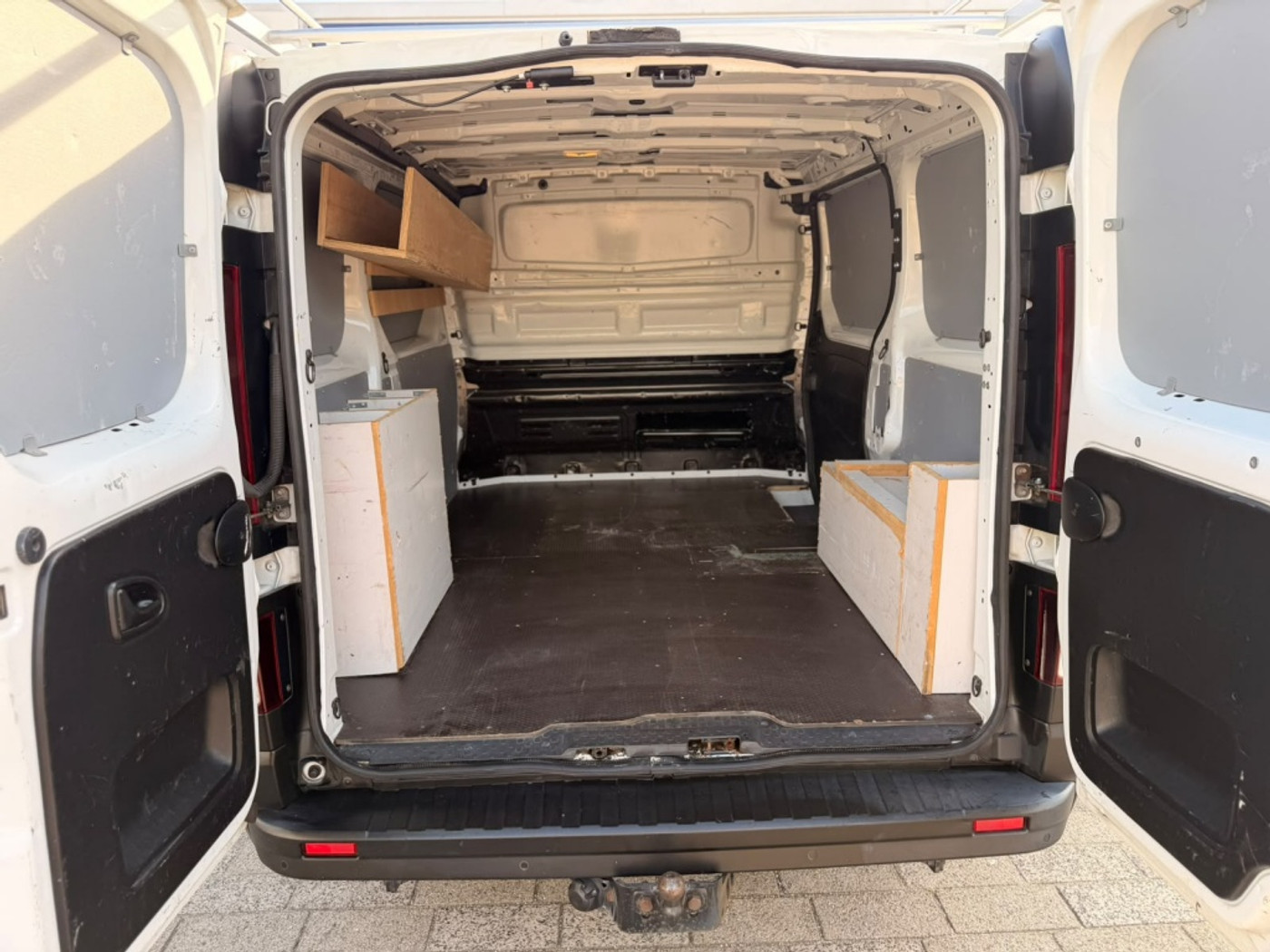 Foto van Opel Vivaro-b