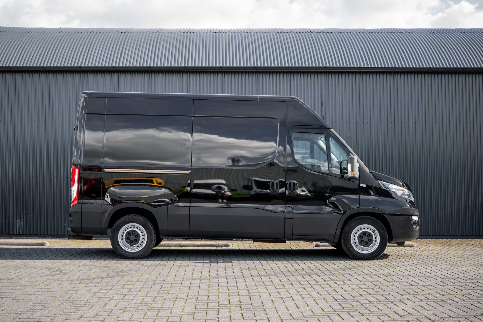 Foto van Iveco 35s13