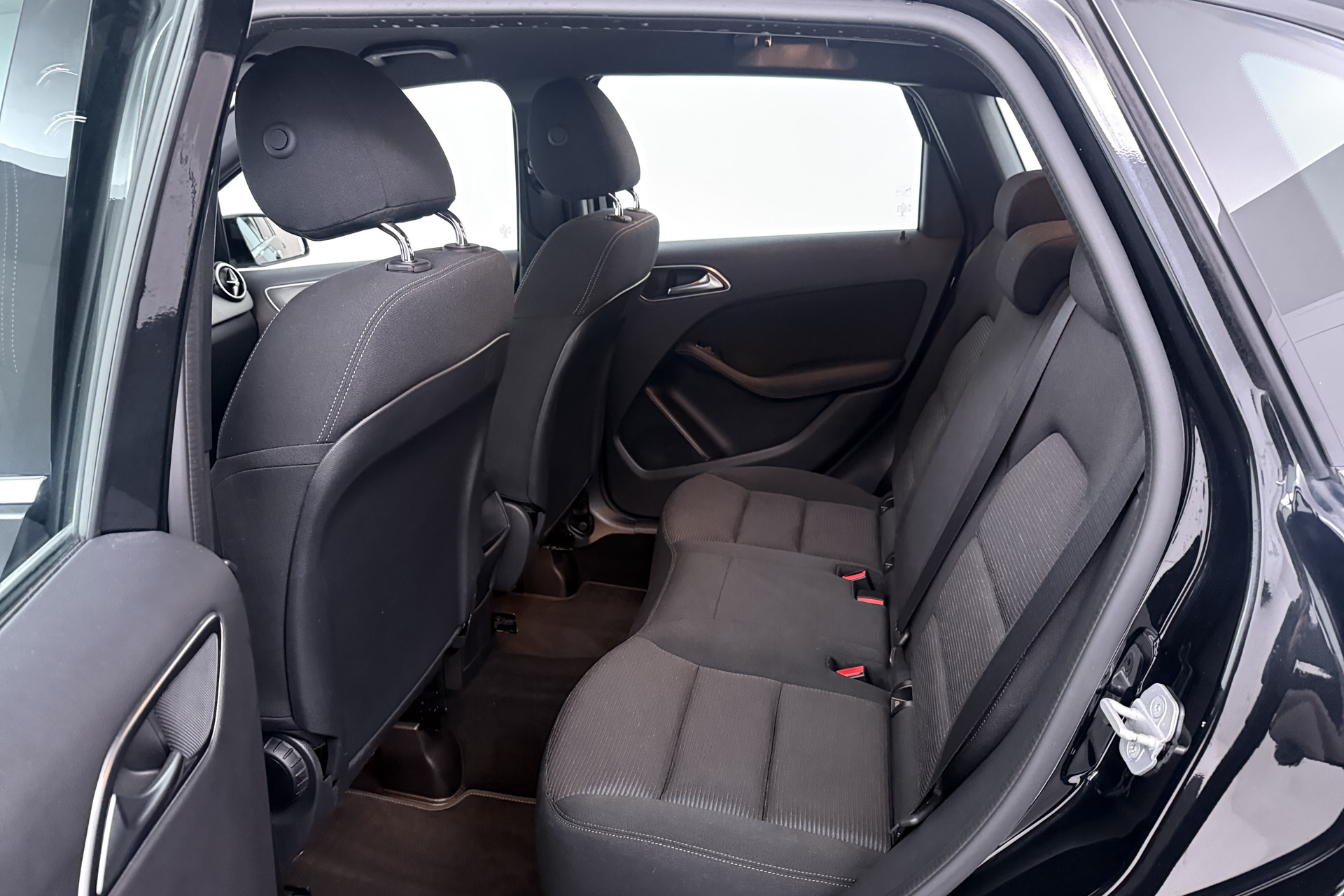 Foto van Mercedes-Benz B 180