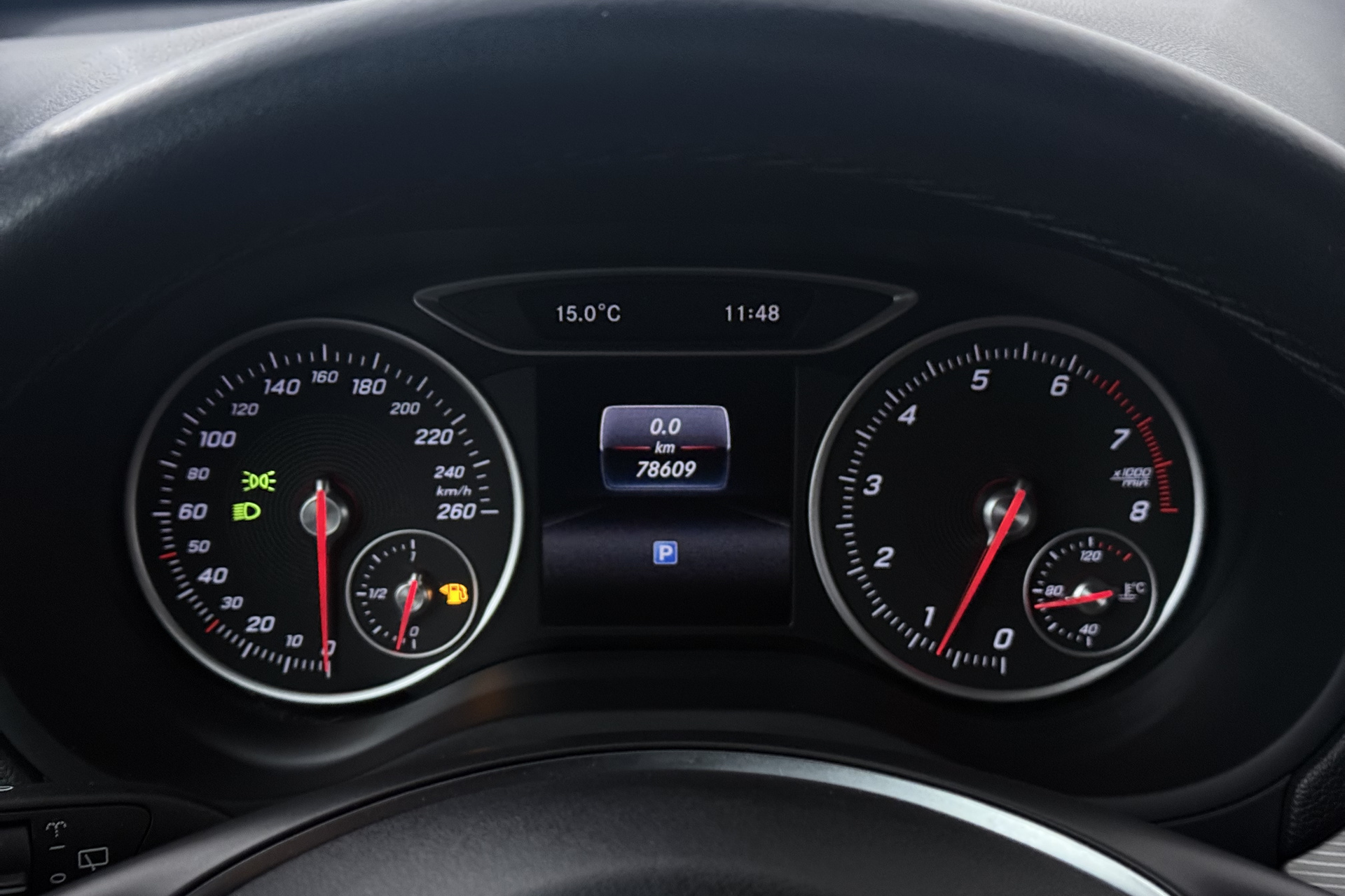 Foto van Mercedes-Benz B 180