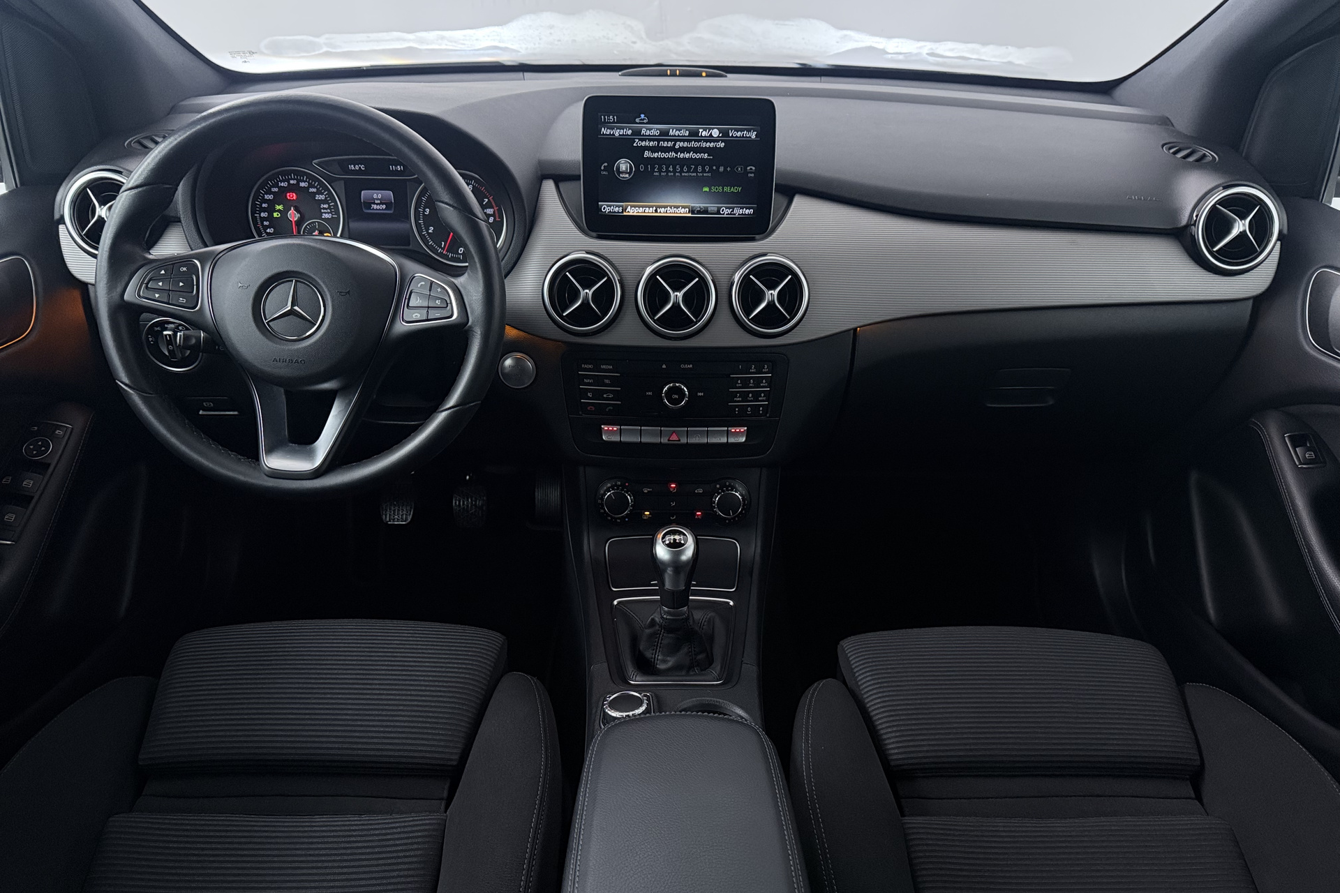 Foto van Mercedes-Benz B 180