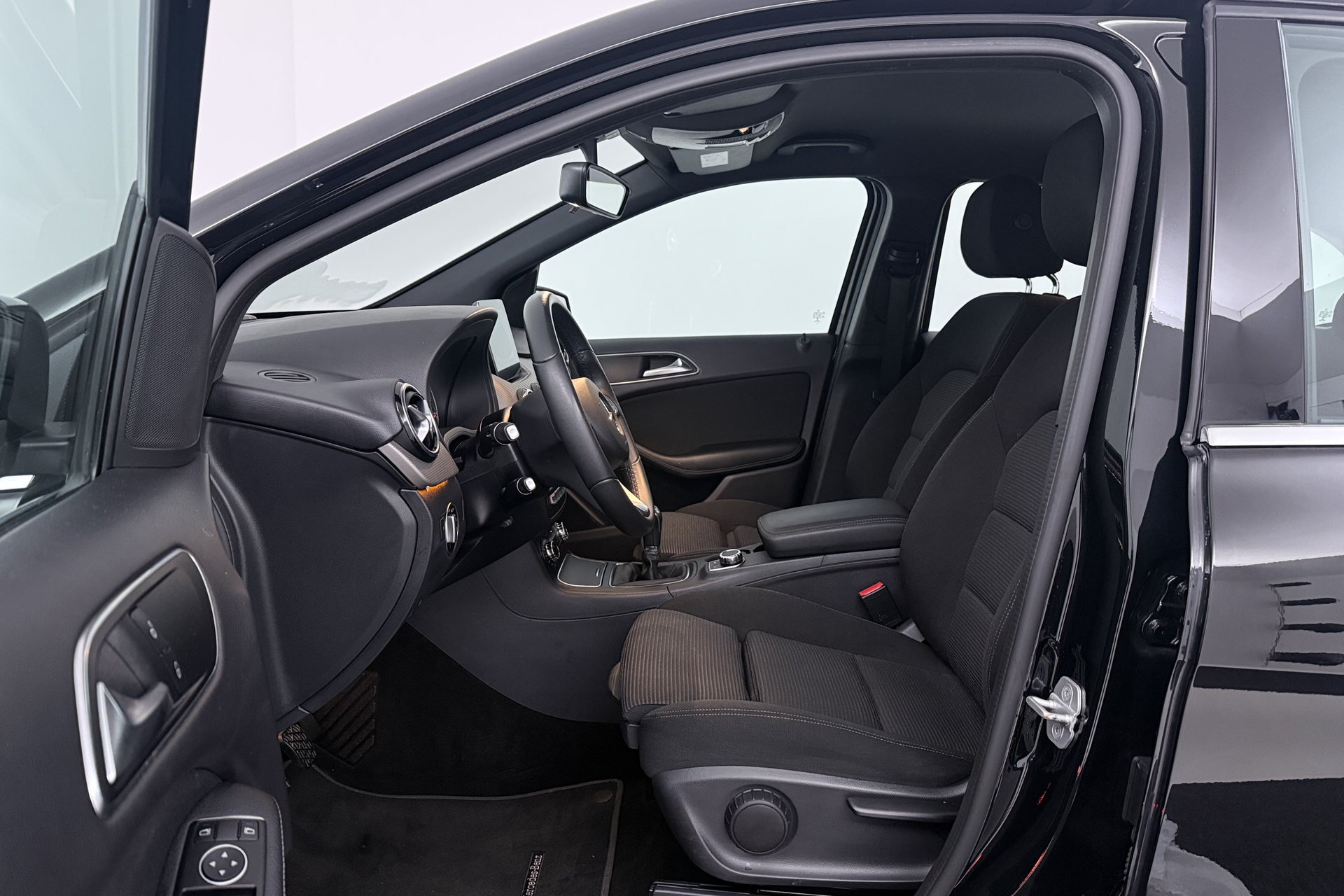 Foto van Mercedes-Benz B 180